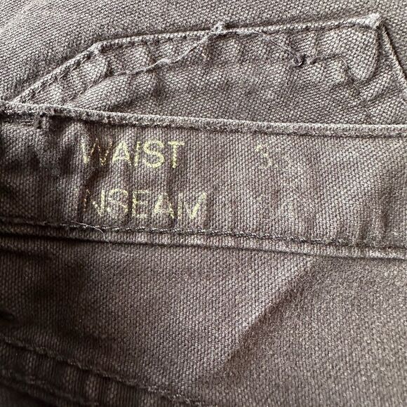 Club Monaco Light Washed Black Denim Slim Straight Fit Jeans in Size 33W x 34L - Picture 6 of 7